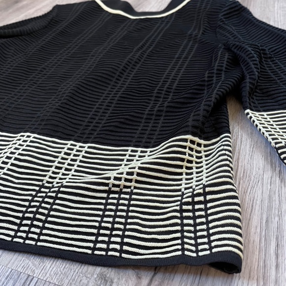 Ming Wang Sz small Black Pale Yellow Acrylic 3/4 Knit Jacket Blazer - Picture 8 of 8